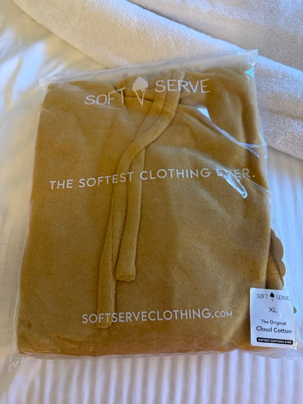NWT 🌸 Soft Serve Clothing Mustard Hoodie Size XL